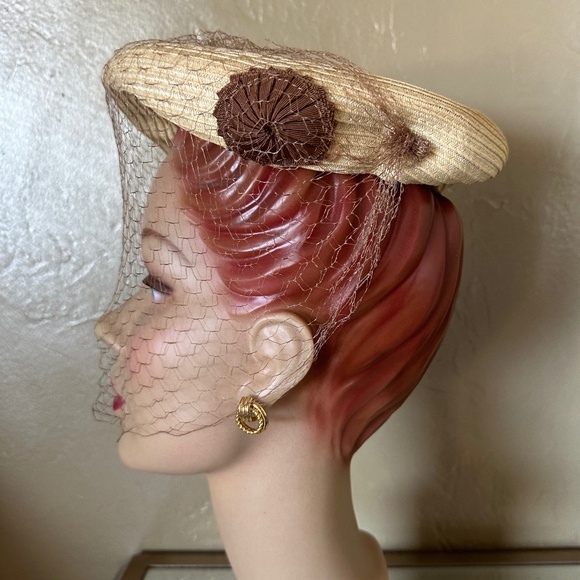 DREAMY 1950s\' PALE YELLOW HAT WITH GROSGRAIN ROSETTES + VEIL main image 6